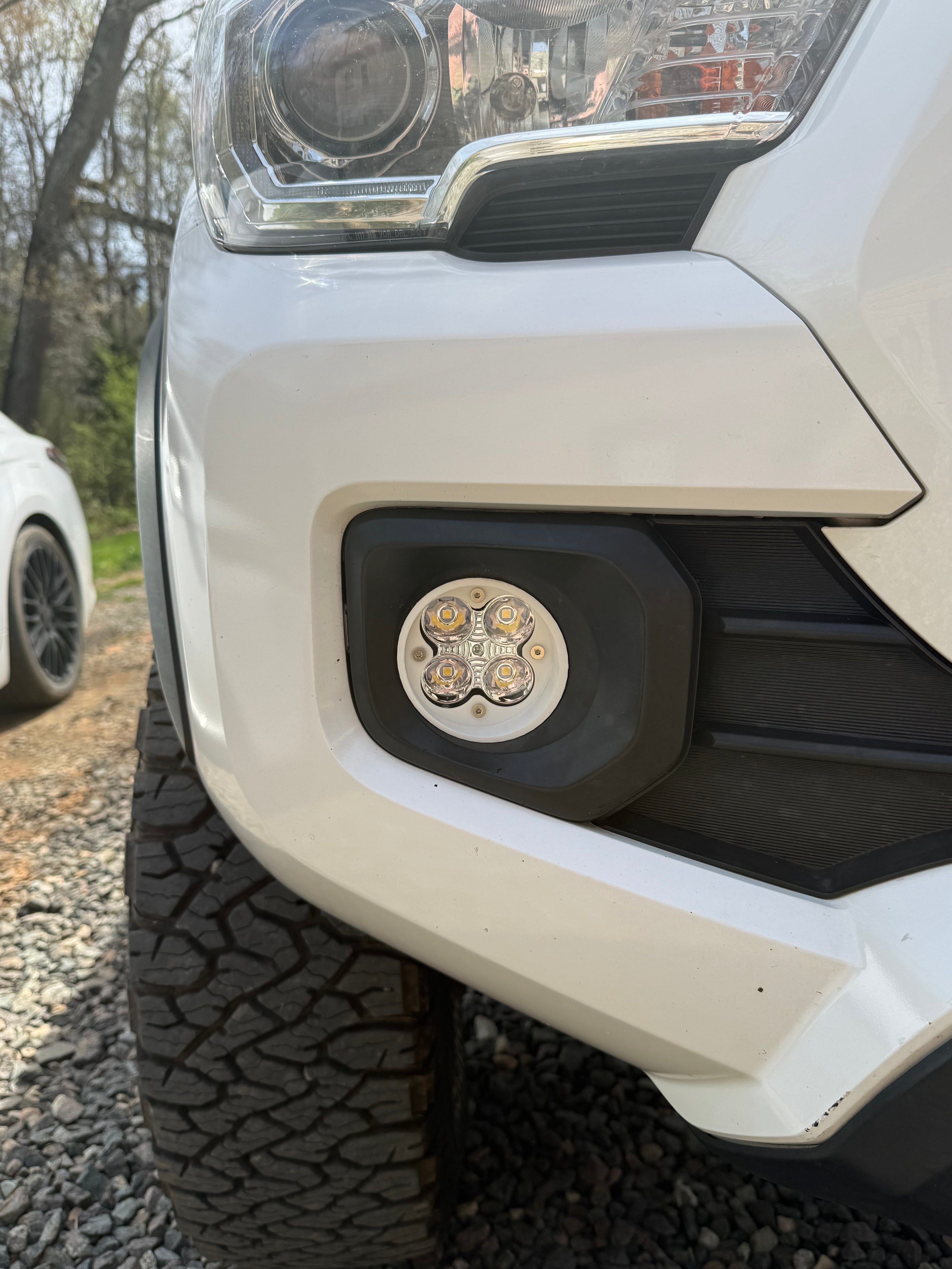 White/Clear Fog Light Kit 2016–2023 Toyota Tacoma