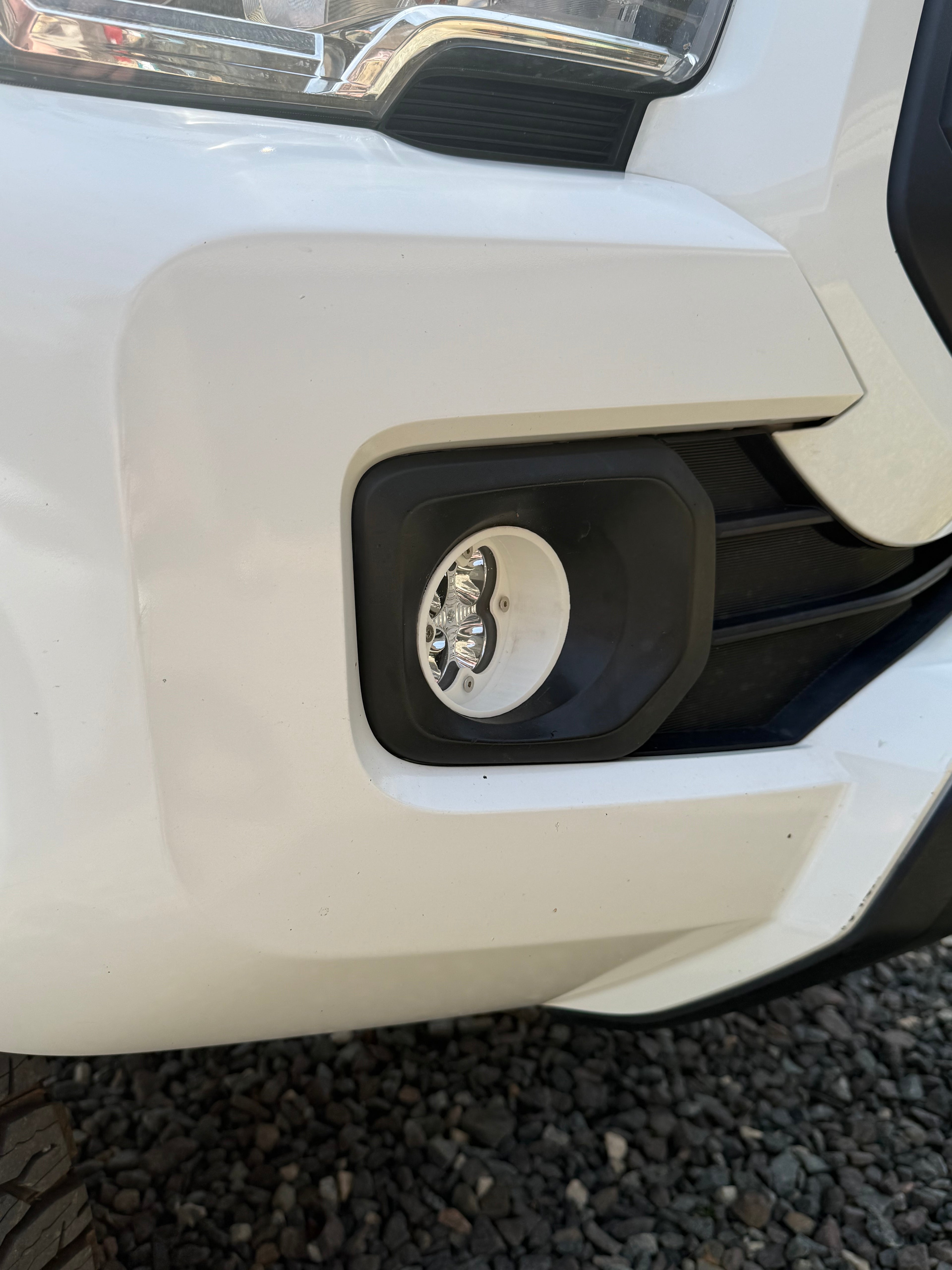 White/Clear Fog Light Kit 2016–2023 Toyota Tacoma