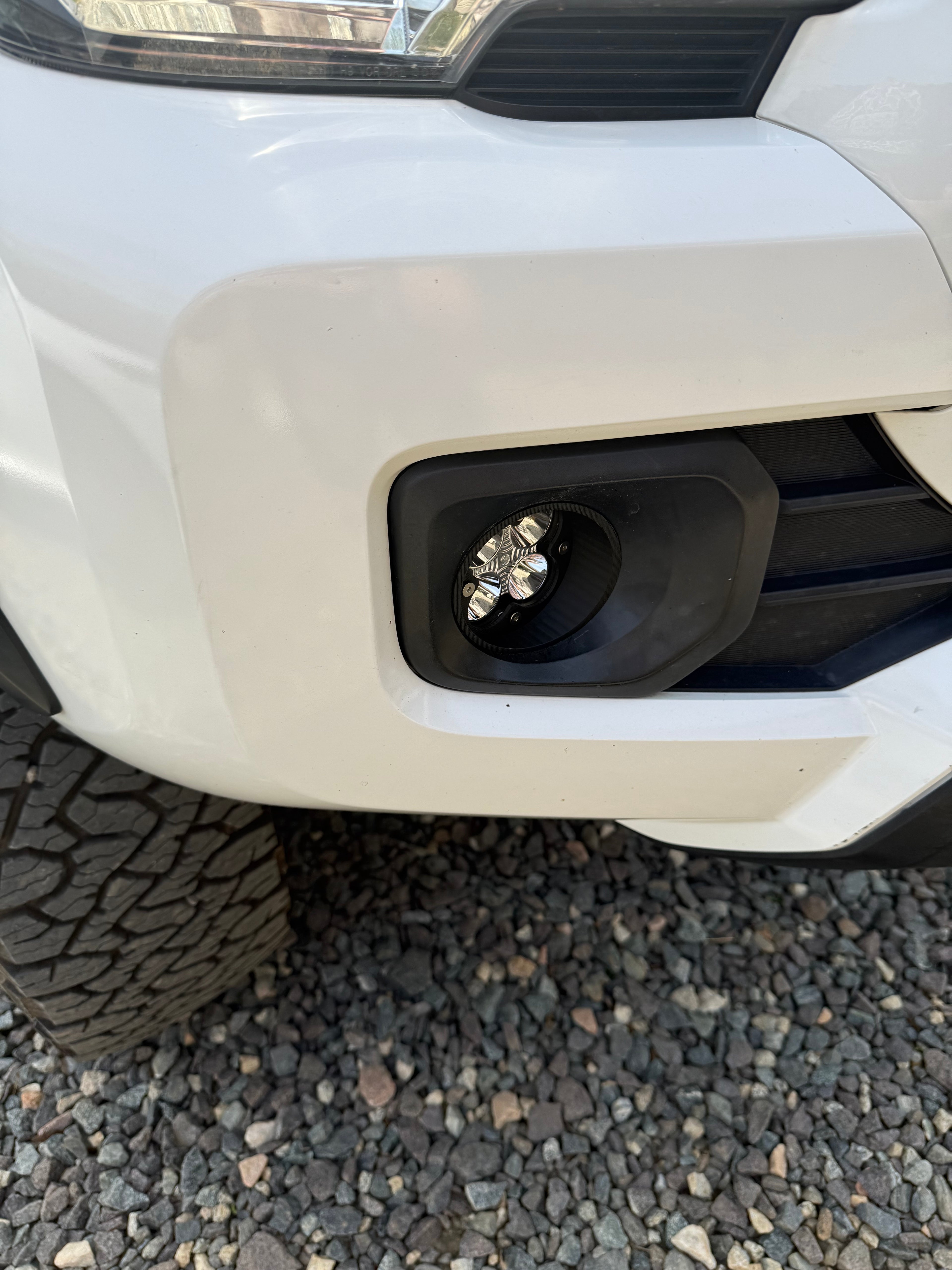 Black/Clear Fog Light Kit 2016–2023 Toyota Tacoma