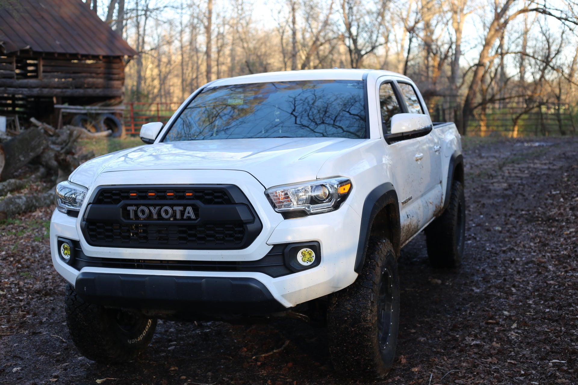 White/Amber Fog Light Kit 2016–2023 Toyota Tacoma